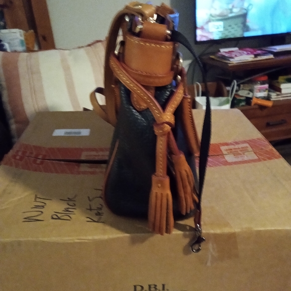 DOONEY AND BOURKE STACHEL WITH LONG STRAP - Picture 4 of 7